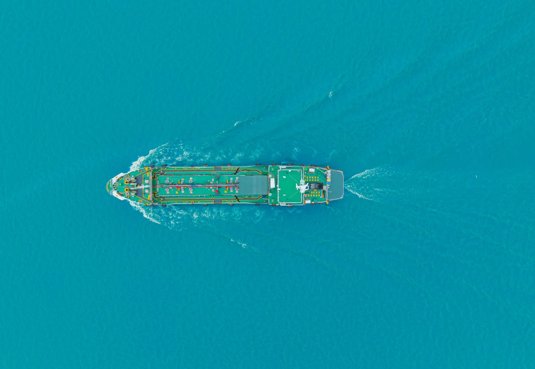 Oil tanker