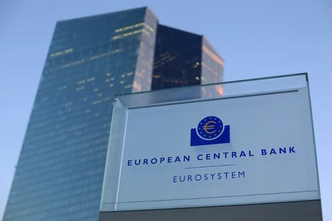 Fed ECB central banks interest rates