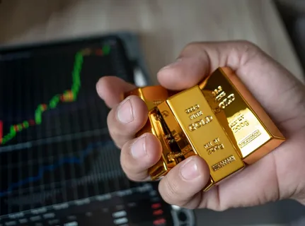 Gold $4500 natural gas NG consolidation