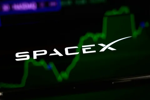 SpaceX logo rocket launch financial index nasdaq 100 fast track entry bull market